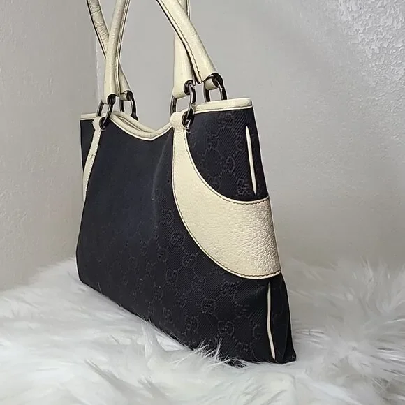 💯 Authentic Gucci Tote Handbag 🍀 - Picture 14 of 16